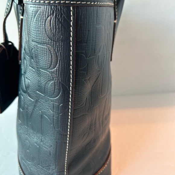 Dooney  & Bourke NWOT Navy Signature Embossed Leather Shoulder Bag - Picture 4 of 10